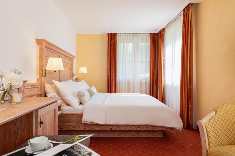 Double Room with Garden View image 3