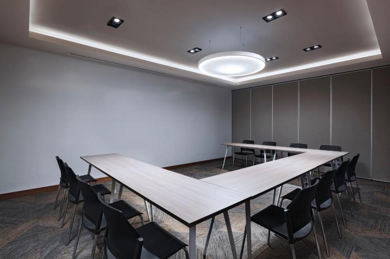 AC Hotel by Marriott Monterrey Valle - image 41