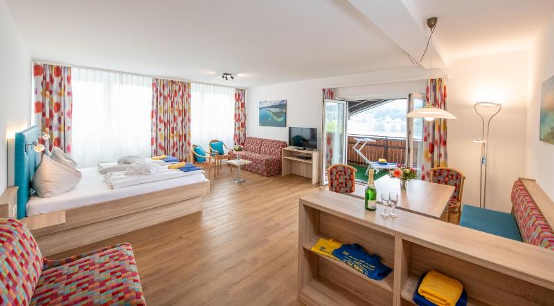 Quadruple Room with Balcony or Terrace image 2