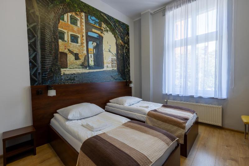 Hotelik w Centrum - image 19