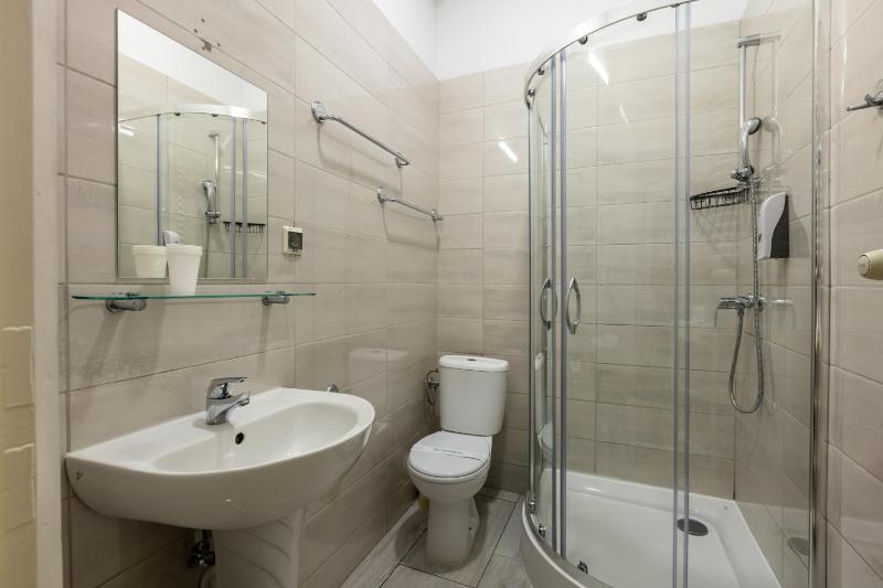Hotelik w Centrum - image 14