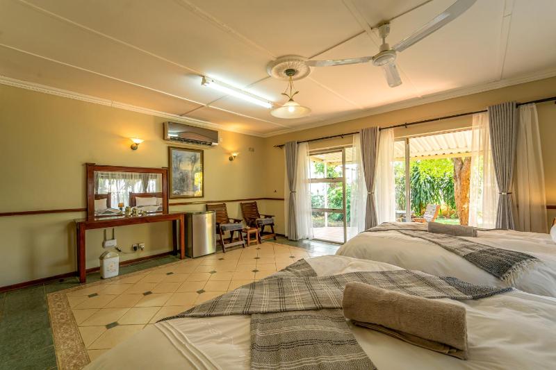 Zambezi Family Lodge - Elephant Room - image 13