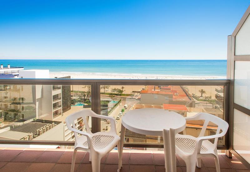 Double Room with Sea View and Extra Bed with Terrace  (3 Adults) image 2