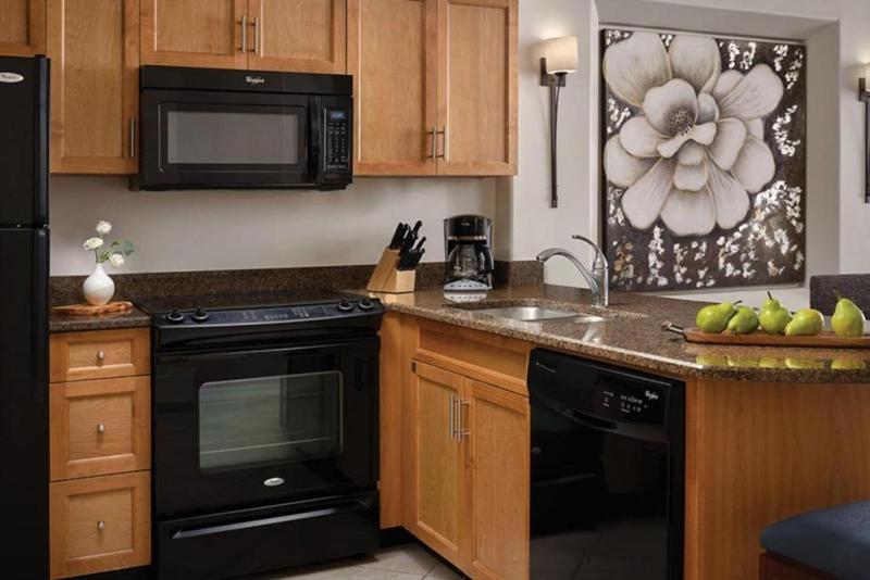 Enjoy all Scottsdale has to offer with the family in this resort 2BD condo - image 20