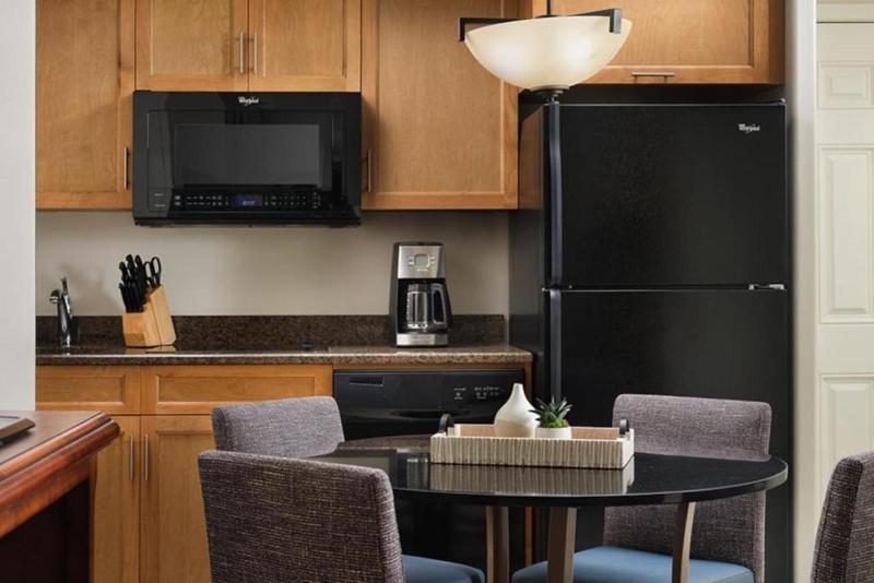 Enjoy all Scottsdale has to offer with the family in this resort 2BD condo - image 7