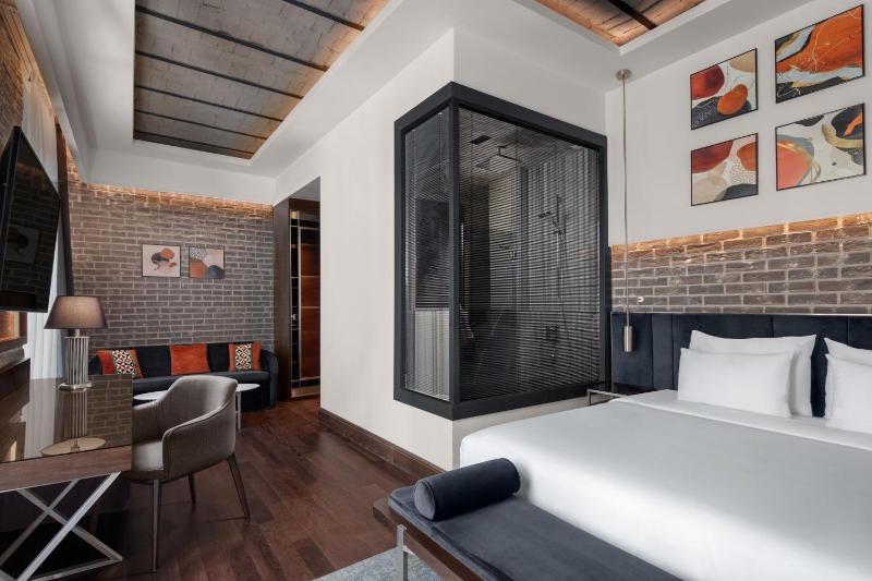 Karaköy Banque Premium image 1