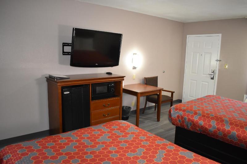 Double Room image 4
