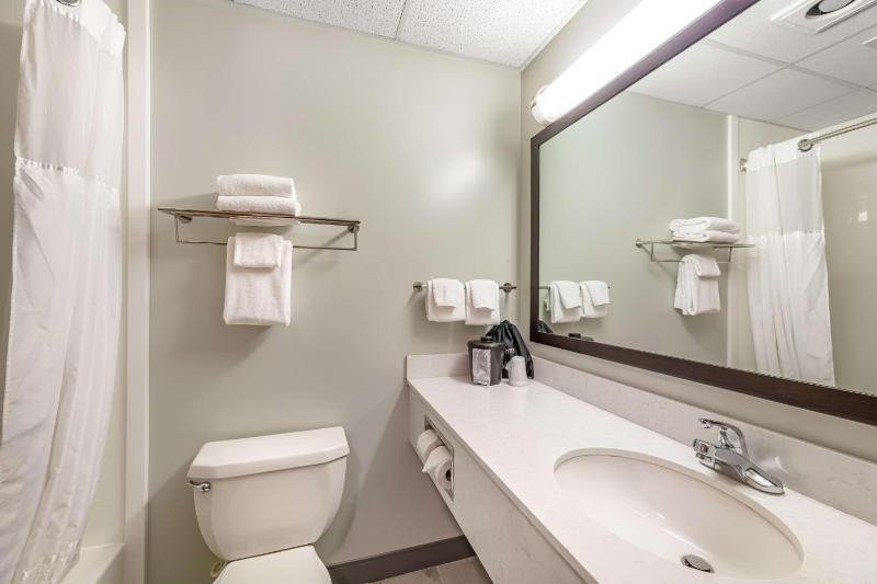 King Room image 2