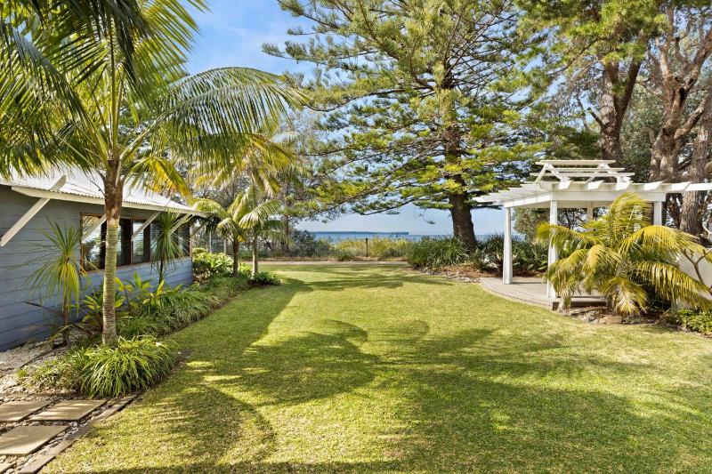 Bali Beach House by Experience Jervis Bay - image 7