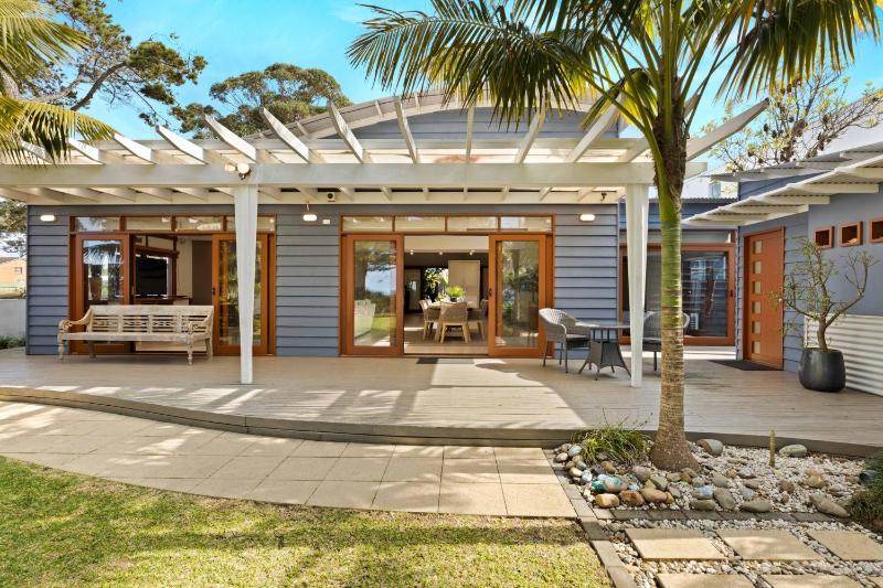 Bali Beach House by Experience Jervis Bay - image 26