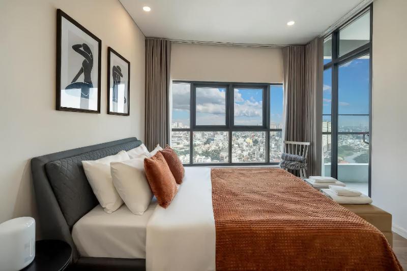 City Garden - 3BR Panorama Penthouse - image 3