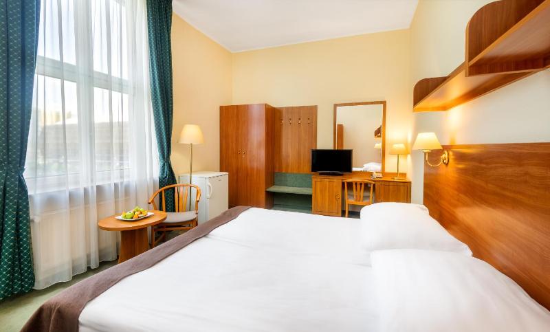 Superior Double or Twin Room image 2