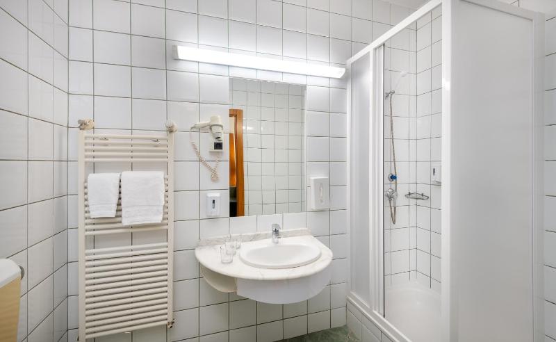 Double/Twin Room image 1