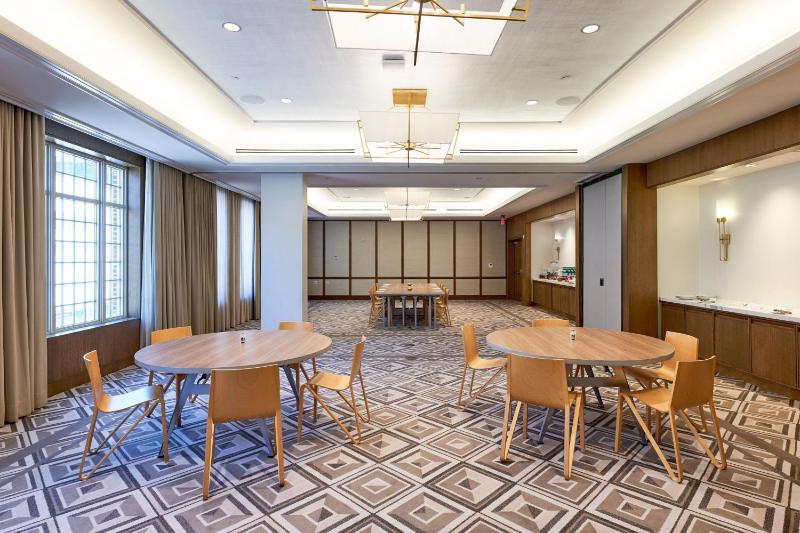 The Alida Savannah a Tribute Portfolio Hotel - image 13