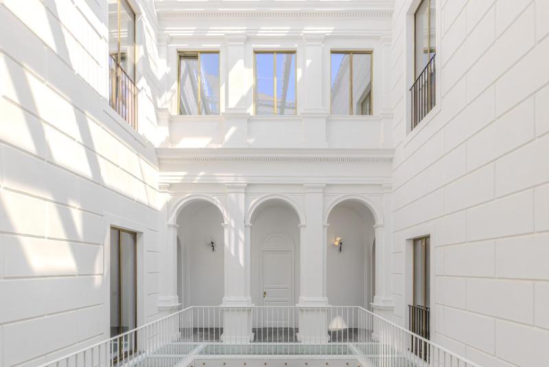 Dome Hotel - image 10