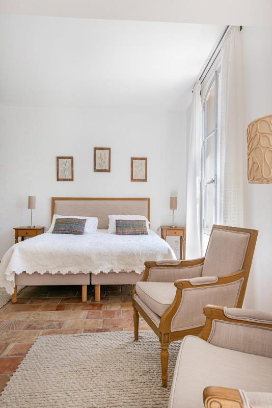 Deluxe Room image 1