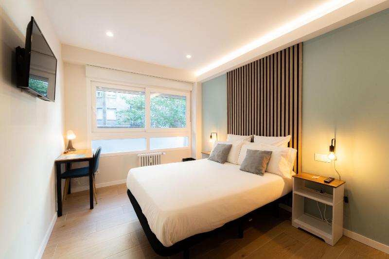 I'M Room Suites Nuevos Ministerios - Bernabeu 'Digital Access' - image 4