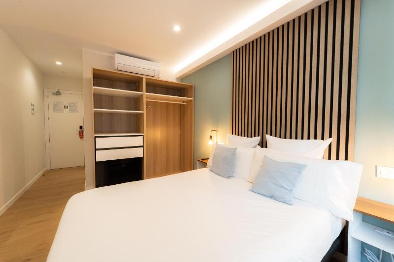 I'M Room Suites Nuevos Ministerios - Bernabeu 'Digital Access' - image 14