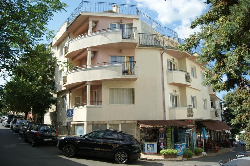 Alatoni Beach Hotel - image 35