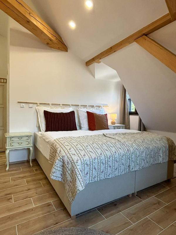 Boutique Hotel Barvírna - image 13