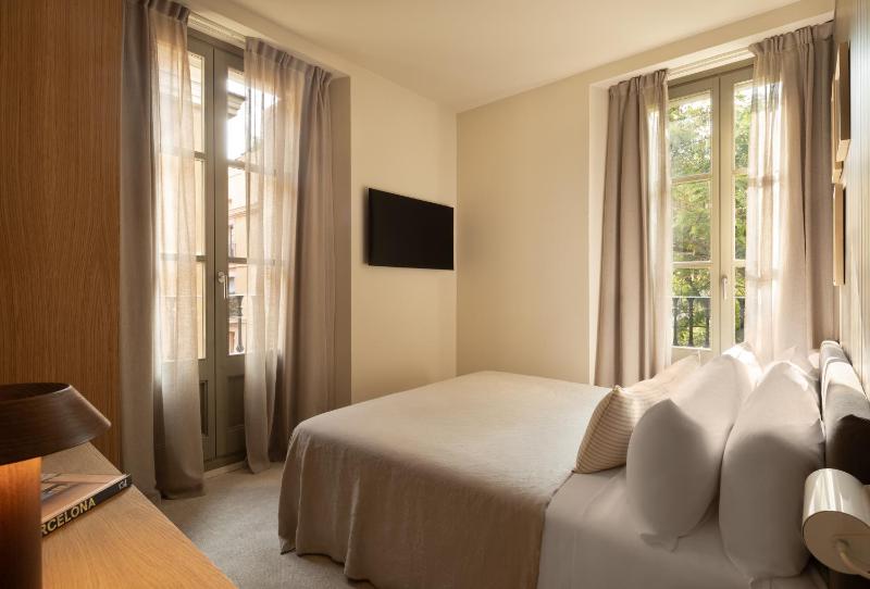 Superior Double Room image 1