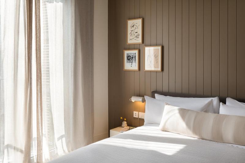 Double Room with Balcony image 3