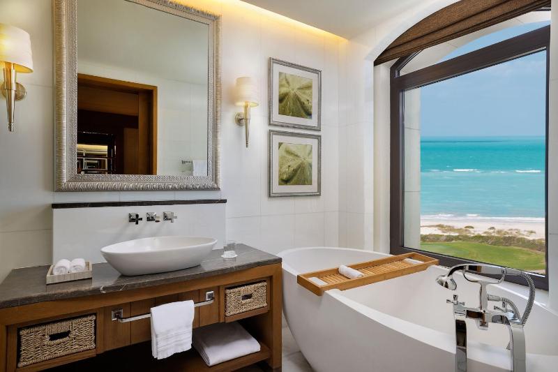 Premium Sea view Room, Guest room, 2 Queen, Sofa bed image 2