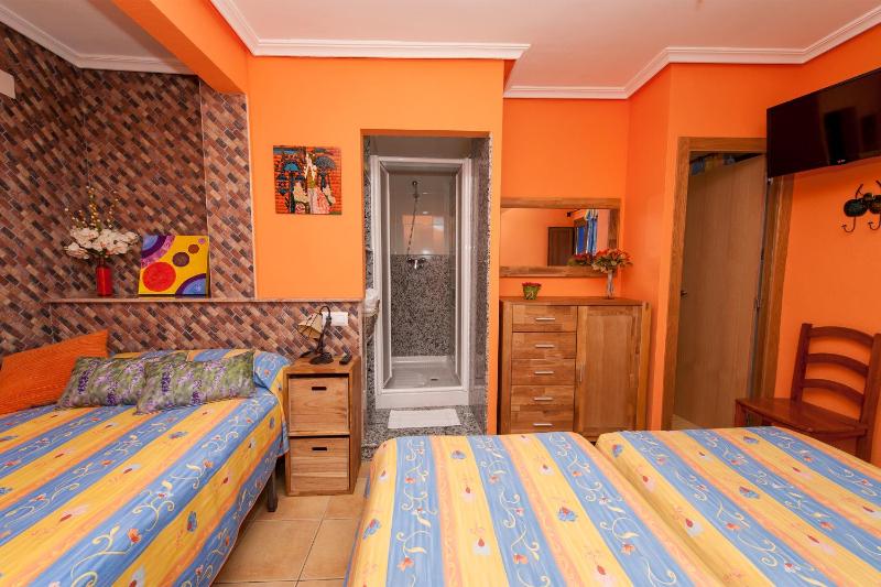 Quadruple Room image 2