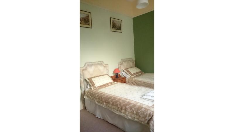 Double or Twin Room image 3