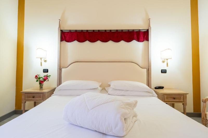Superior Double or Twin Room image 4