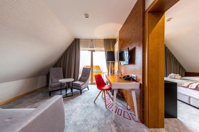 Apartment image 4