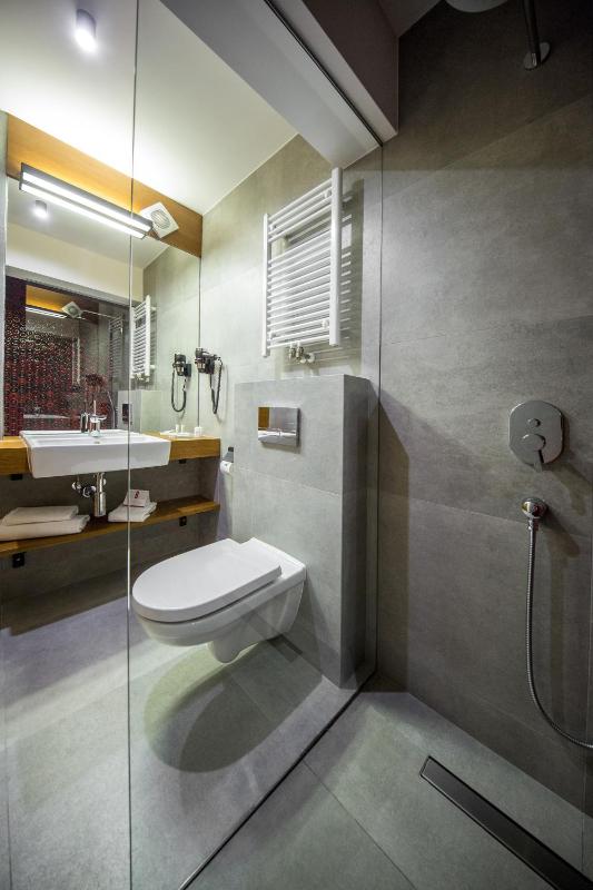 Apartment image 3