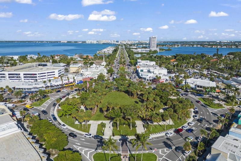 Kingston Arms Modern 1BR On Lido Key - image 13