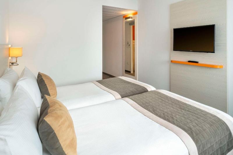 Chambre Standard deux lits individuels non fumeur image 2