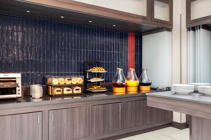 Sheraton Suites Galleria Atlanta - image 49