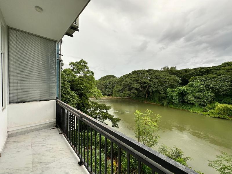 Varsity Villa - image 16