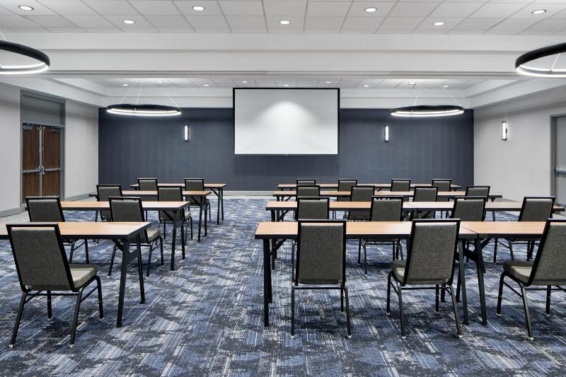 Courtyard by Marriott Detroit Downtown - image 24