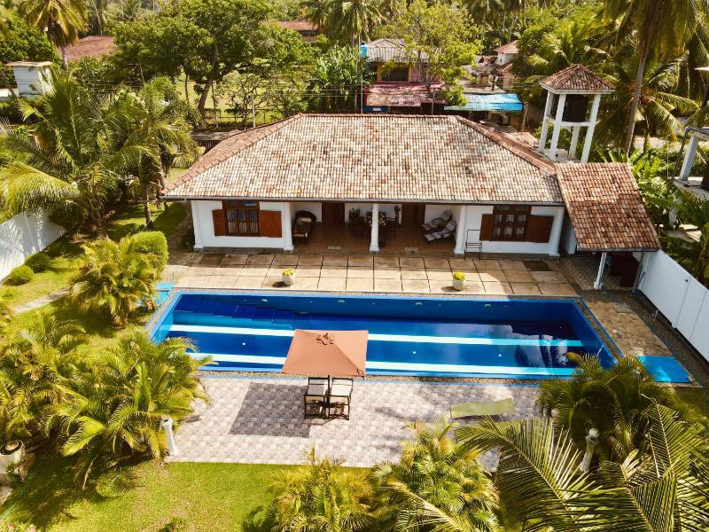 Amazing Talalla Villa - image 11