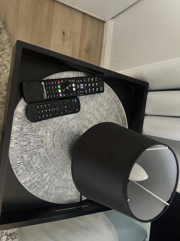 Charming Executive Studio Solar power WiFi - image 16