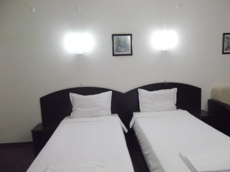 Family Suite with Balcony image 4