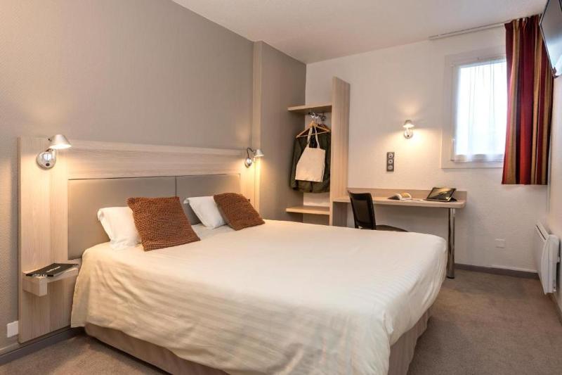 Double Room image 1