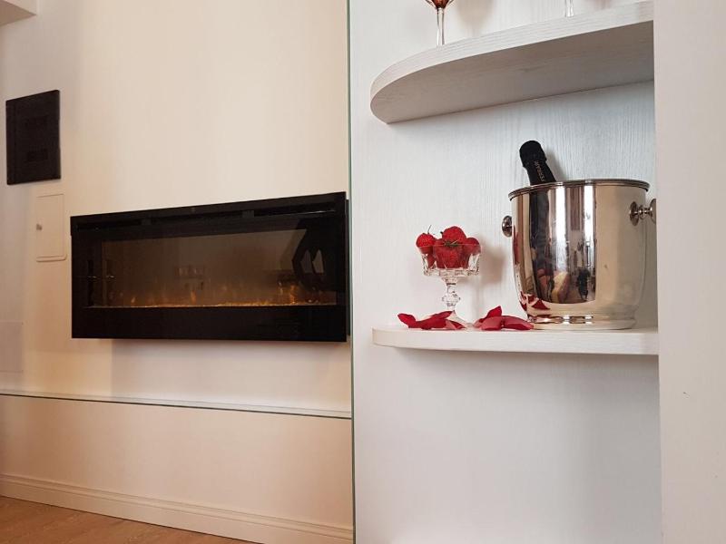 Deluxe Suite image 1