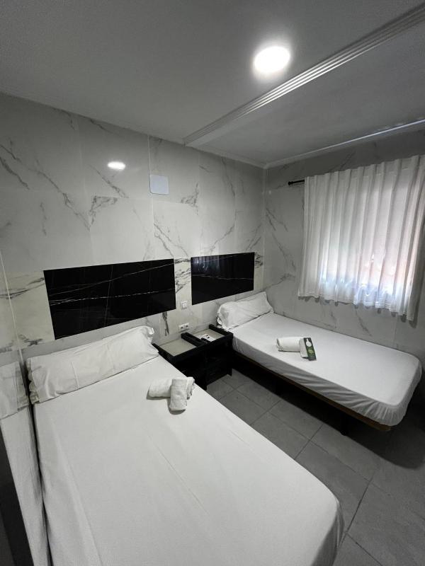 Budget Double or Twin Room image 1