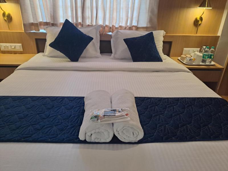Sky Inn - image 10