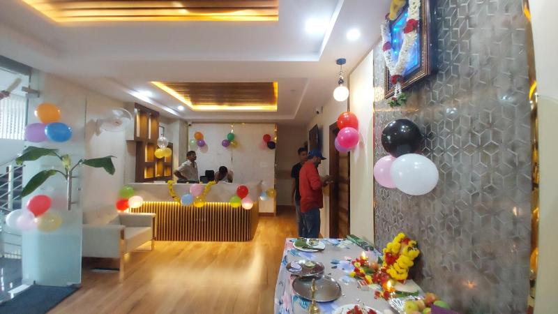 Sky Inn - image 8