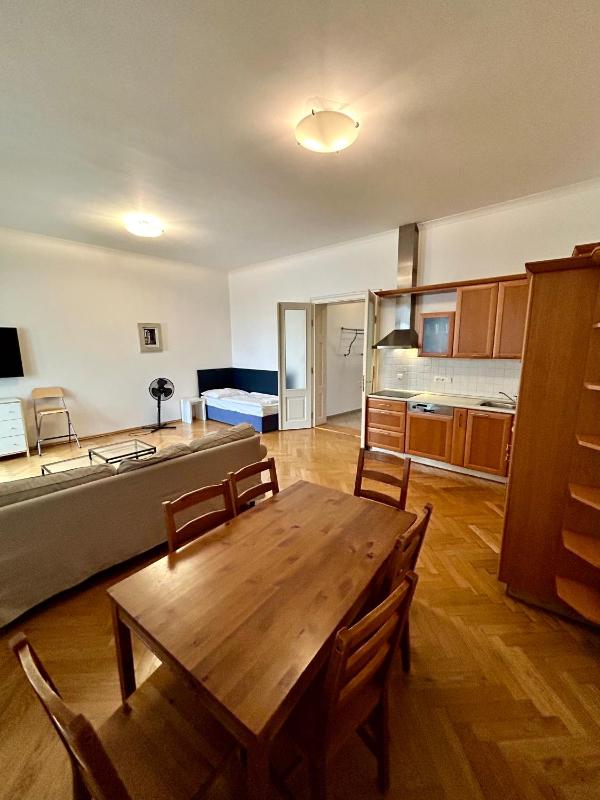 Quadrio Bedroom Central Apartment - image 13