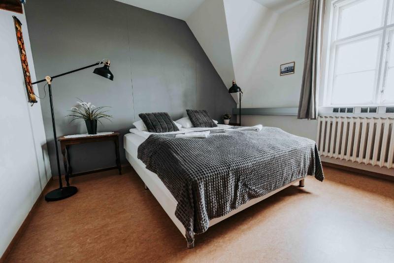 Double Room with Shared Bathroom image 1