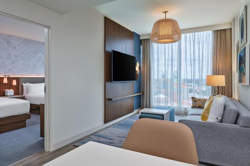 Signature, Suite, 2 Queen, Sofa bed (Includes Early Entry To Disney Theme Parks) image 3