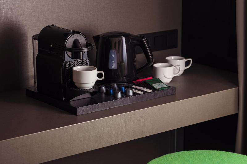  Deluxe Suite image 4
