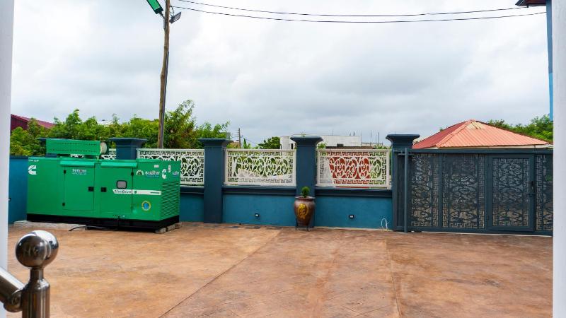 Opheboat Villa and Cuisine Services - image 15